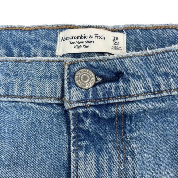 NWT ABERCROMBIE & FITCH High Rise Mom Cut Off Denim Short Sz 22 - Picture 5 of 8